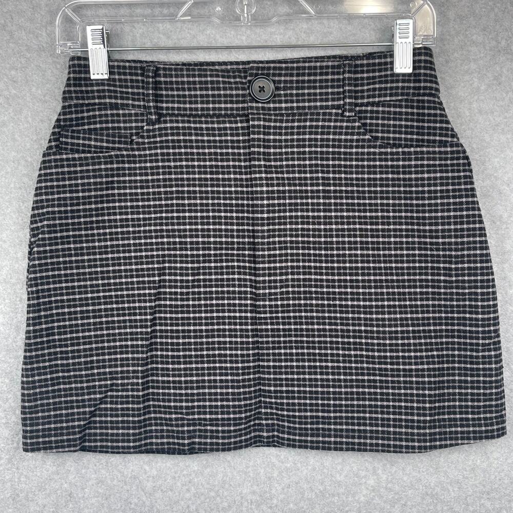 Forever21 Checkered Mini Skirt Size Medium